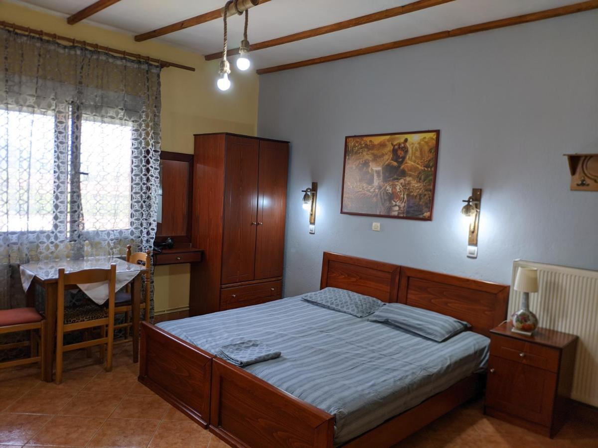 אורמה Alexandros Guesthouse מראה חיצוני תמונה