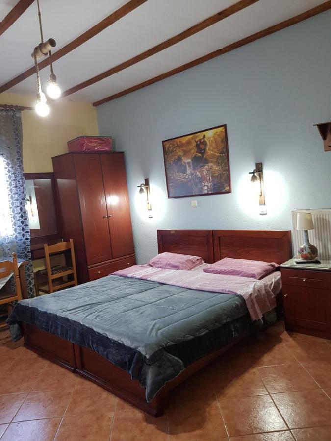 אורמה Alexandros Guesthouse מראה חיצוני תמונה