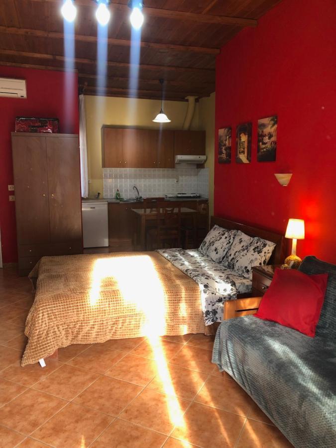 אורמה Alexandros Guesthouse מראה חיצוני תמונה