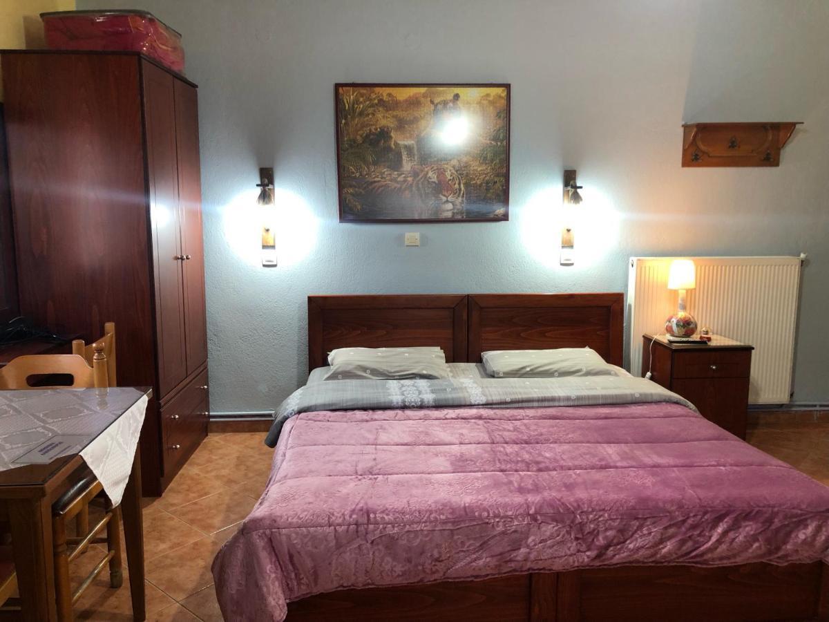 אורמה Alexandros Guesthouse מראה חיצוני תמונה