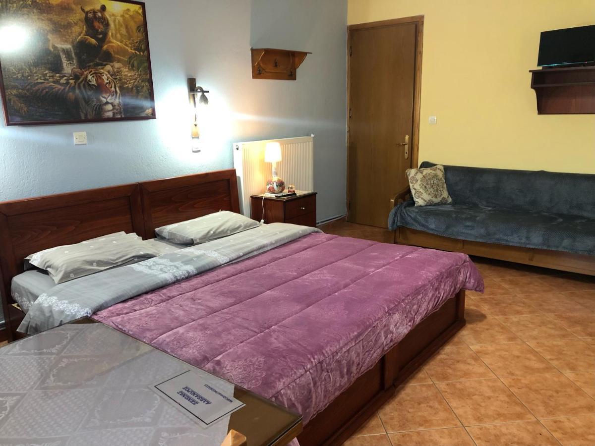 אורמה Alexandros Guesthouse מראה חיצוני תמונה